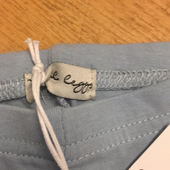 Lil leggs tight shorts - Picture 3 of 5